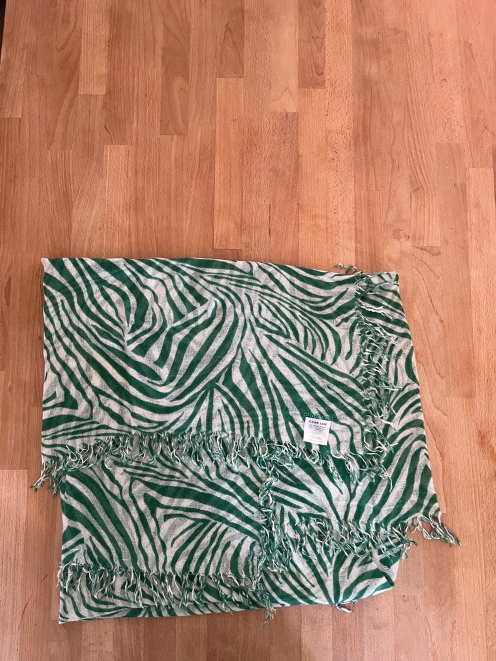 Chan Luu cashmere/silk scarf NWT